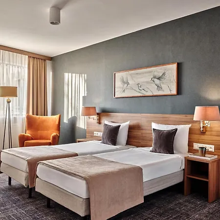 Arche Pulawska 3* Warsaw