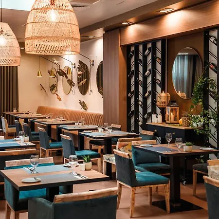 Arche Pulawska 酒店