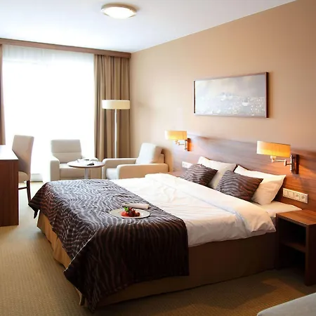 Arche Pulawska Варшава