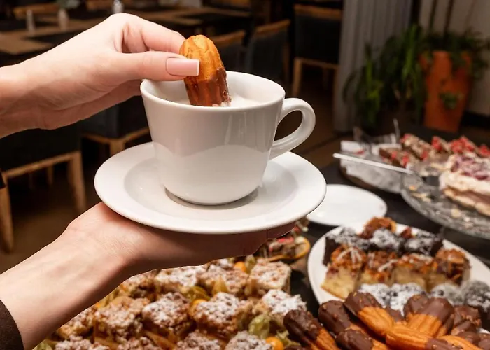 Отель Arche Pulawska