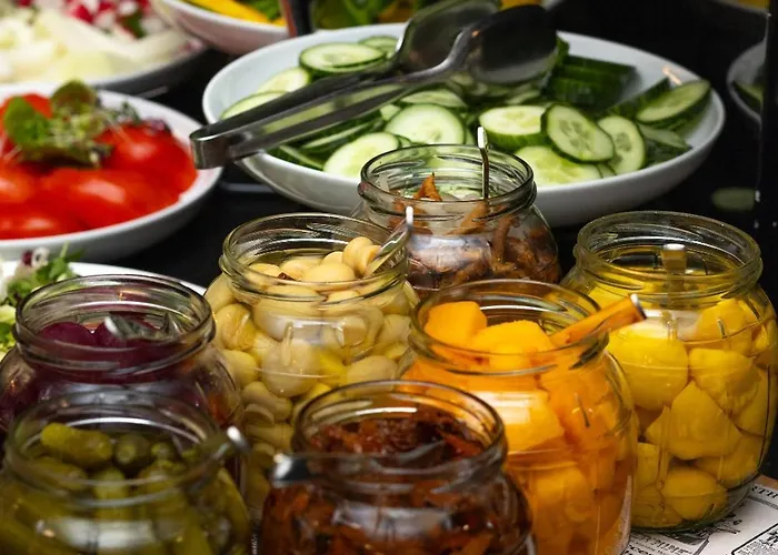 Arche Pulawska Отель 3*