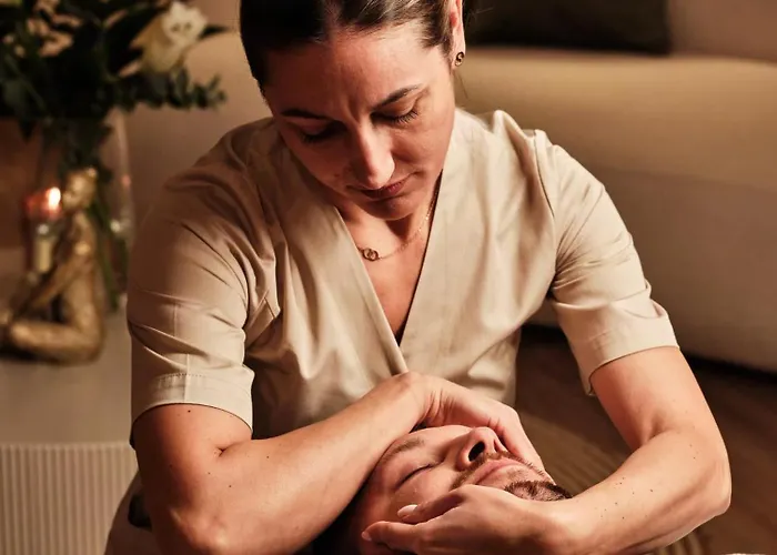 Arche Pulawska Отель Варшава