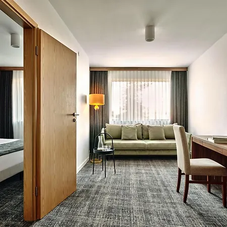 Arche Pulawska 3* Warszawa