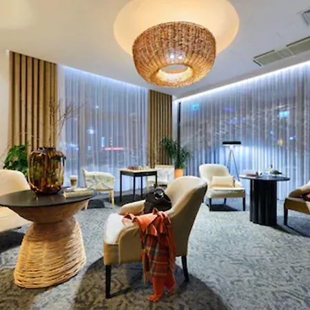 Готель Arche Pulawska 3*