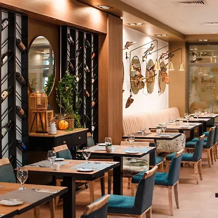 Arche Pulawska 3* Warsaw