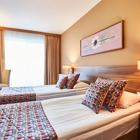 Arche Pulawska 3* Warsaw