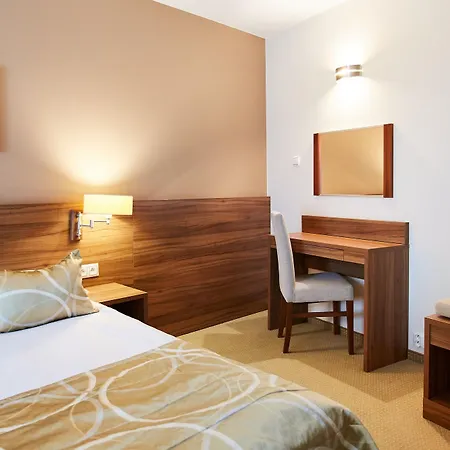 Arche Pulawska 3* Warsaw