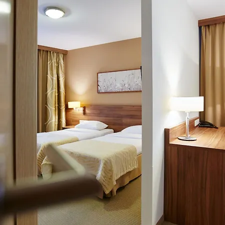Arche Pulawska Warsaw